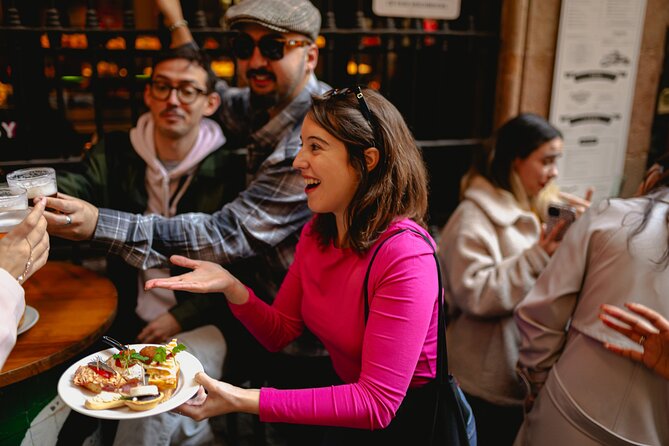 Barcelona Tapas Food Tour with Lunch or Dinner in El Born - Tips to Get the Most From This 2.5-Hour Food Walk
