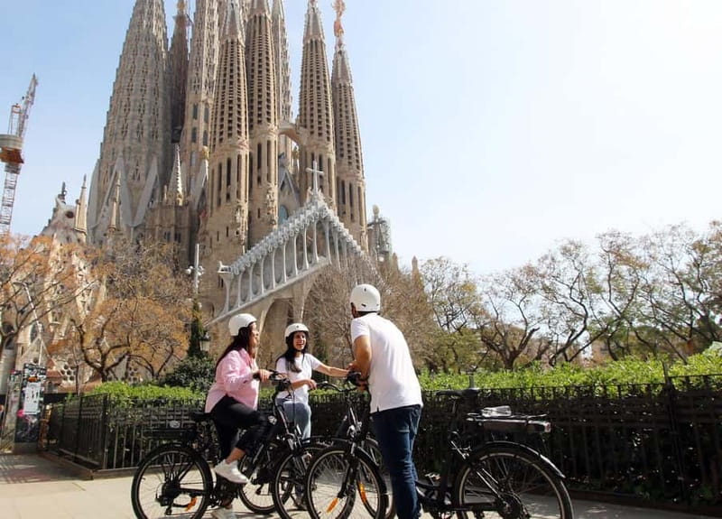 Barcelona: Tapas Tasting Tour by Regular Bike or E-Bike - A Bike-and-Tapas Route Through Gaudí’s Barcelona