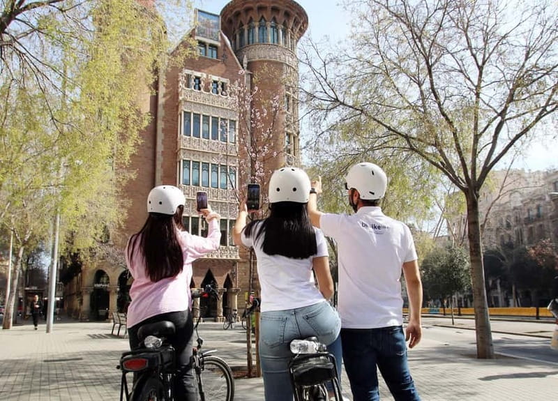 Barcelona: Tapas Tasting Tour by Regular Bike or E-Bike - How the Bike Part Actually Plays Out (Regular Bike vs E-Bike)