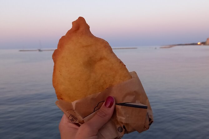 Bari’s Ultimate Street Food Tour - Small Group by Do Eat Better - Stop for focaccia barese: crispy crust, simple toppings