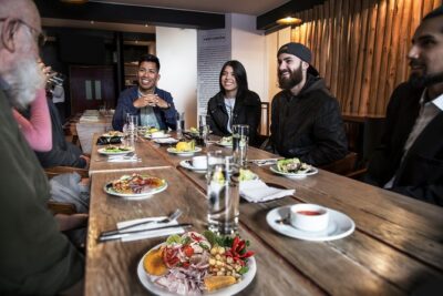 Barranco Art and Food Tour: Graffiti Walk and Culinary Delights - The Barranco park reset: pond views and Italian marble statues