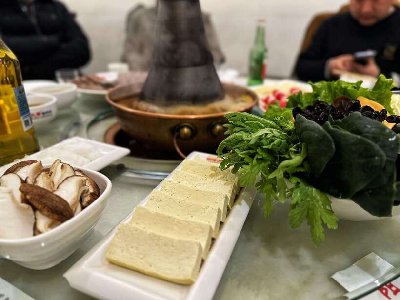 Beijing Hutong Food Crawl Delights: Peking duck, Hotpot&More - Dongsi Hutong Night Walk: How the Tour Gets You Local Fast