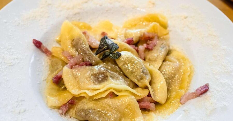 Bergamo: 3.5-Hour Traditional Food Tour - The Aperitivo Stop: Valcalepio Red Wine and a Traditional Warm-Up
