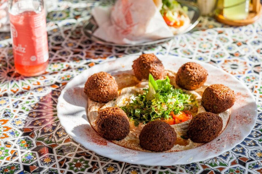 Berlin: Downtown Food Tour with 8 Authentic Local Tastings - Why This Berlin Secret Food Route Begins at Friedrichs Bridge