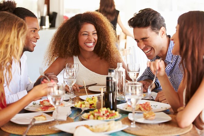Bermuda Food Tour: Eat, Drink and Explore - Front Street to your next bite: how the route keeps changing