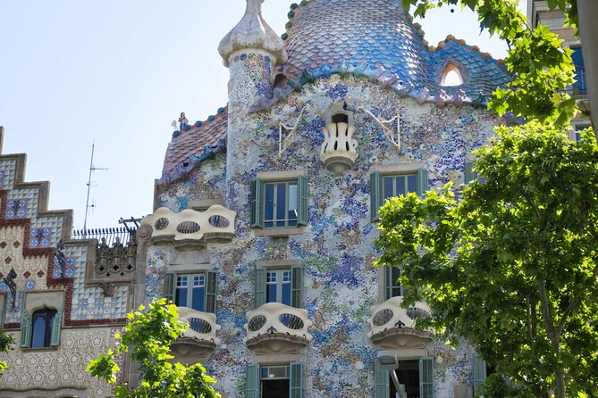 Best of Barcelona: Sagrada Família, Gaudí & Candy Tasting Tour! - Price and value: why $23.63 can still be a good deal