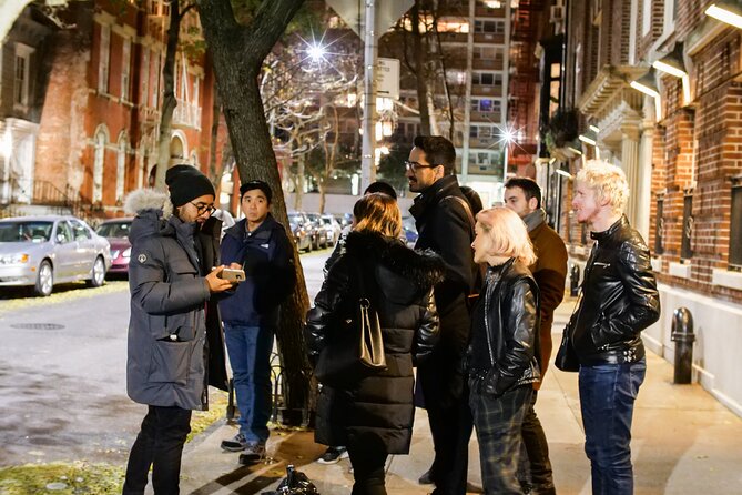 Best of New York Food Tour: 5 dishes plus famous sightseeing! - Manhattan Bridge and Dumbo Streets: Seeing the City at Walking Speed