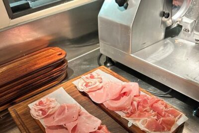 Bologna Food Tour and Enogastronomia Experience with Local Chef - The first walk: towers, then heading for the Quadilatero