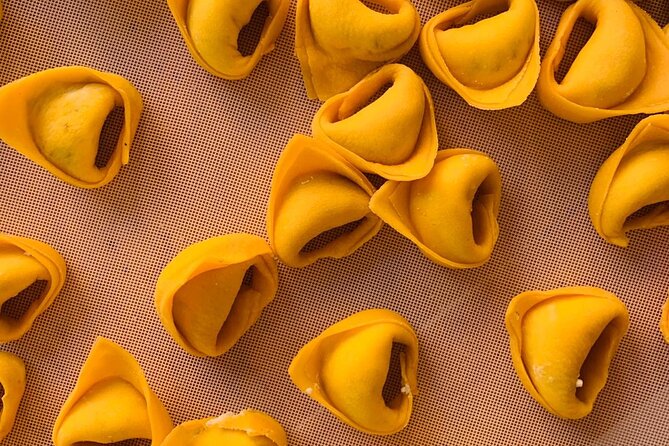 Bologna Food Tour and Enogastronomia Experience with Local Chef - Piazza Maggiore finish: what your last 30 minutes should feel like