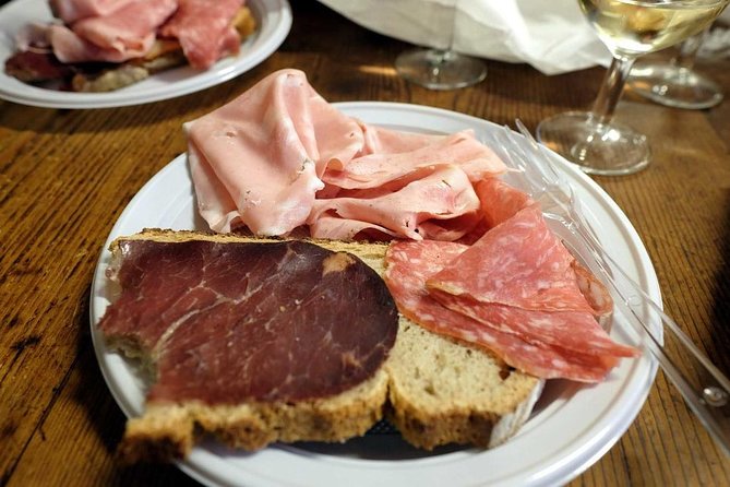 Bologna Food Tour by Taste Bologna: Intimate Group (Max 10) - Meeting Point and How the Small-Group Flow Feels