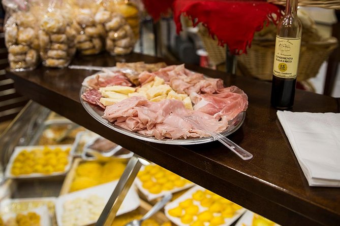Bologna Food Tour from a local perspective - Key reasons this Bologna food tour works