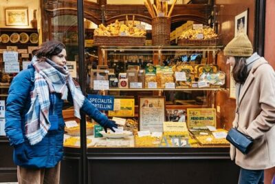 Bologna Food Tour small group - Quadrilatero, Neptune Square, and Piazza della Mercanzia in order