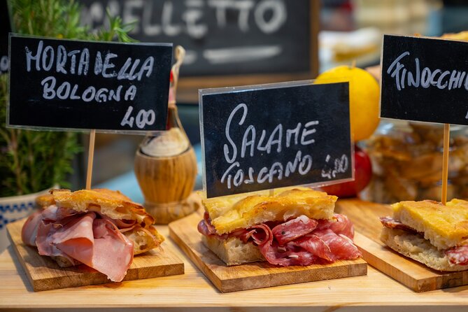 Bologna: Full meal Food Tour with Local Delights by Do Eat Better - Palazzo Sanuti and Cotoletta alla Bolognese: the main-course moment
