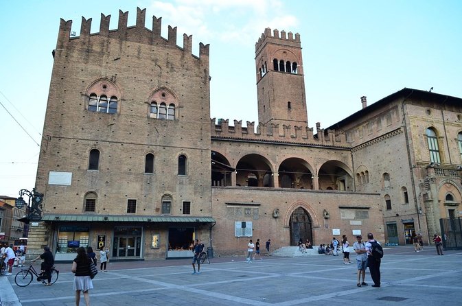 Bologna Private Food Tour with 6 or 10 Tastings - Key Points Worth Knowing