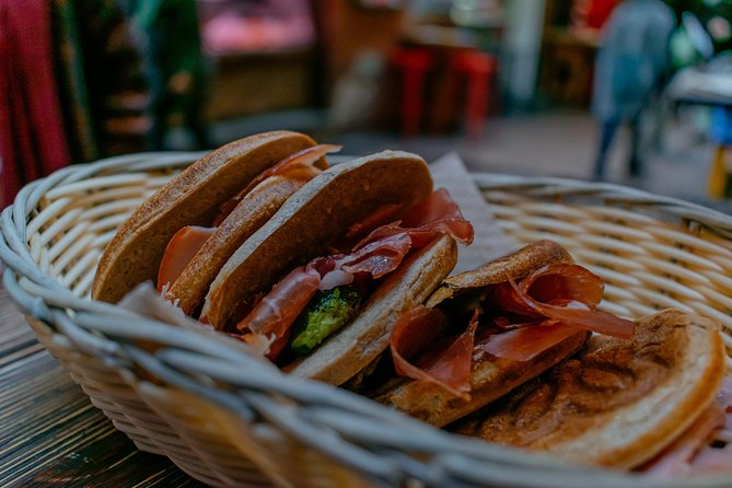 Bologna Private Food Tour with 6 or 10 Tastings - Private Bologna Bites: Why one guide changes everything