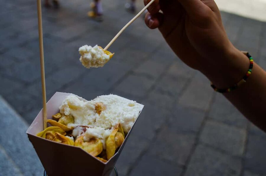 Bologna: Street Food Tour in the Historic Center - The second guided walk segment: history that helps you walk differently