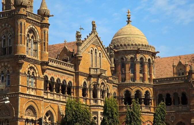 Bombay Express Mumbai Food Tour with 15+ Tastings - Key things that make this tour work