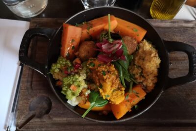 Bordeaux Food Tour – A Full French Meal by Do Eat Better - Stop 1 at Place de la Bourse: an organic wine tasting with a lesson