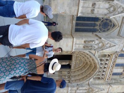 Bordeaux food tour: sweet specialities & highlights - The City Center Stroll: Saint Paul and Saint Pierre on Foot