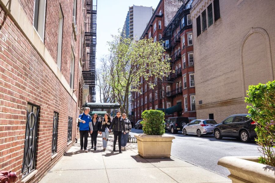 Brooklyn Food Tour: Heights, DUMBO & Bridge Views - Brooklyn Heights: Multicultural Bites With Real Neighborhood Meaning