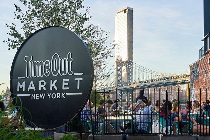 Brooklyn Heights, Brooklyn Bridge, and DUMBO Food Tour - Getting oriented: meeting point, timing, and your walking pace