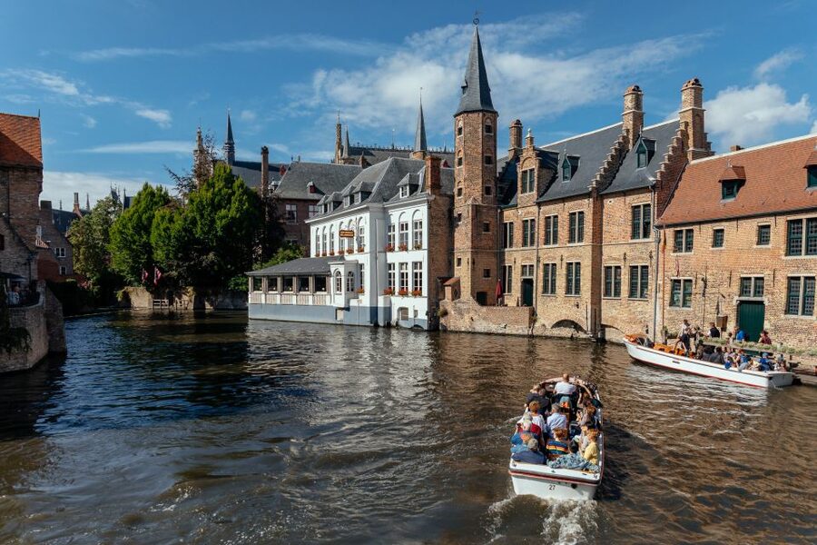 Bruges: Private Food Tour – 10 Tastings with Locals - Small Tips That Make the Tour Better