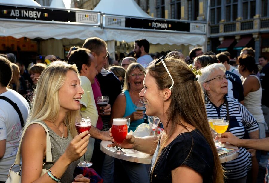 Brussels: Belgian Beer Tasting Tour - Grand-Place meet-up: your beer tour starts right where Brussels shines