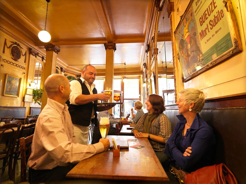 Brussels: Belgian Beer Tasting Tour - Delirium Café and Le Cirio: iconic names, different kinds of wow
