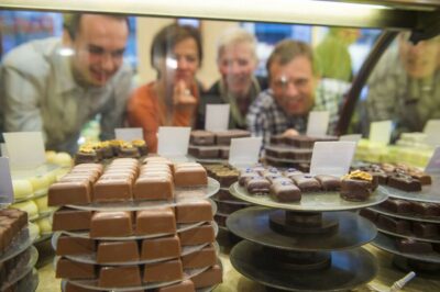Brussels: Belgian Chocolate Tasting Tour - What you learn about cocoa: myths, payment, and the real story