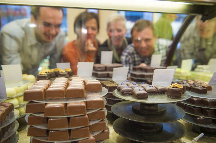 Brussels: Belgian Chocolate Tasting Tour - What you learn about cocoa: myths, payment, and the real story