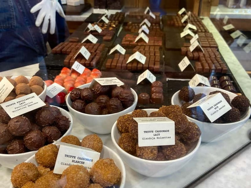 Brussels: City Center Guided Food Tour with Tastings - Should you book this Brussels guided food tour?