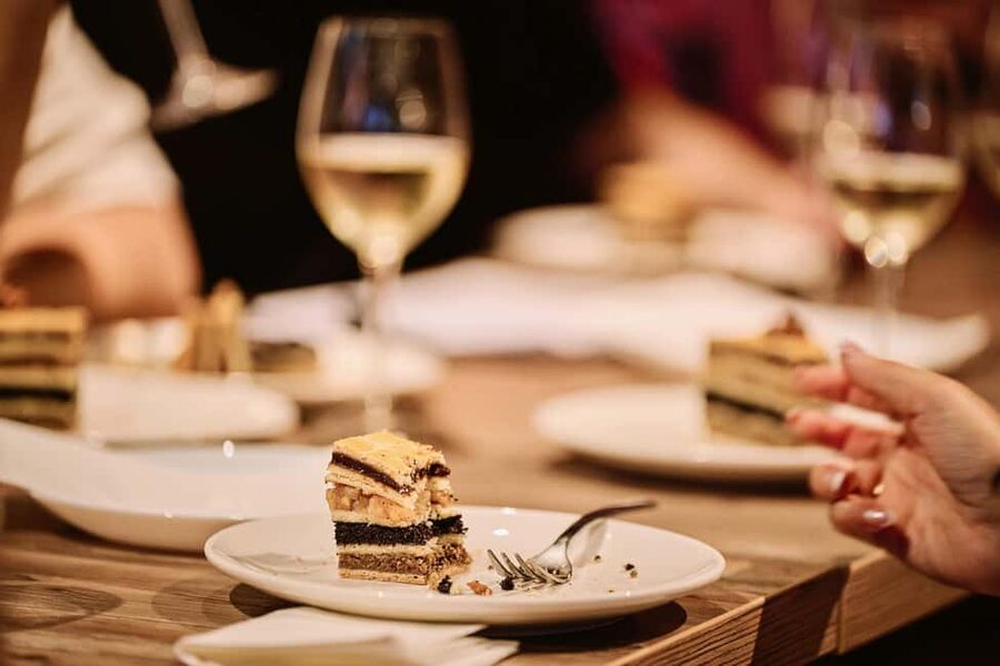 Budapest Guided Food Tour with Drinks Included - Vegetarian options and the gluten-free or vegan limitation