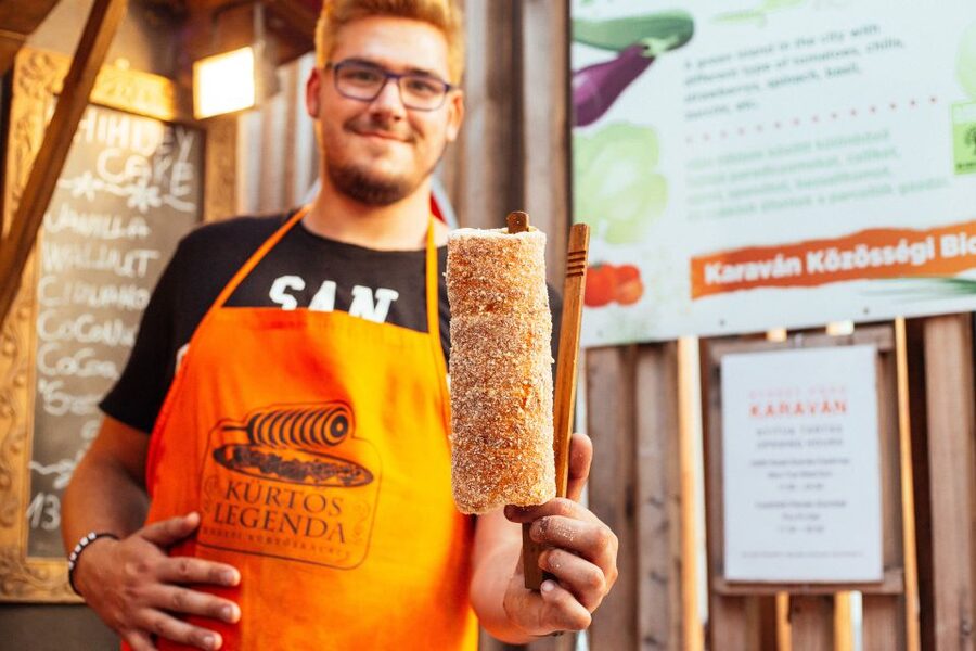 Budapest: Private Food Tour – 10 Tastings with Locals - Great Market Hall tastings: where Hungarian staples make sense