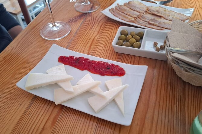Cadiz Food Tour: Tapas, Drinks and Delights with a Local - Why this Cádiz tapas walk works in 3.5 hours
