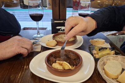 Cadiz Food Tour: Tapas, Drinks and Delights with a Local - Starting at Cádiz City Hall: the route starts where the story starts