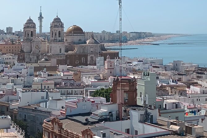 Cadiz Food Tour: Tapas, Drinks and Delights with a Local - Casa Consistorial again: sherry tasting to cap the experience