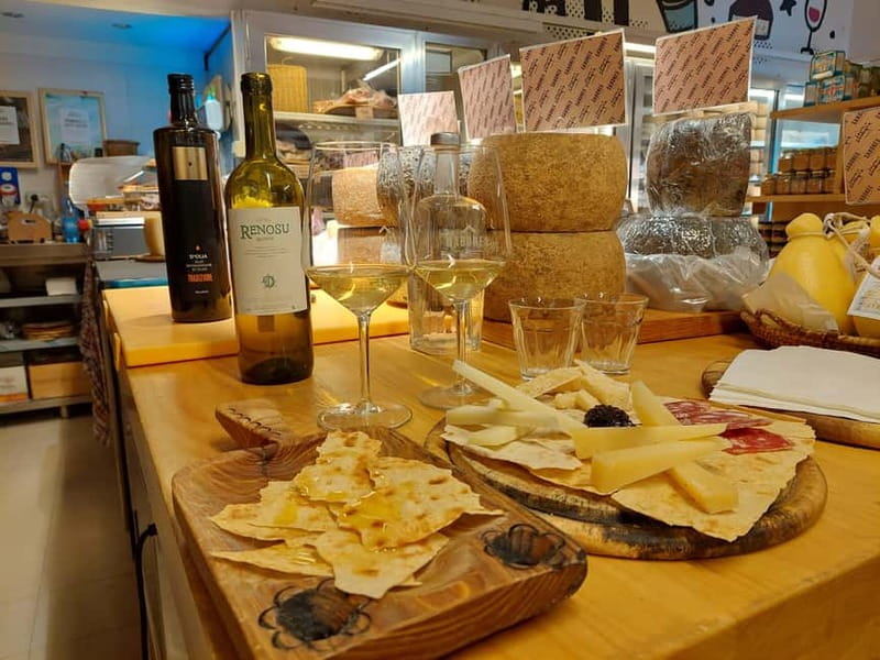 Cagliari: Taste Sardinia with a Full Meal Food Tour - Meeting at Hotel Due Colonne and how the pacing works
