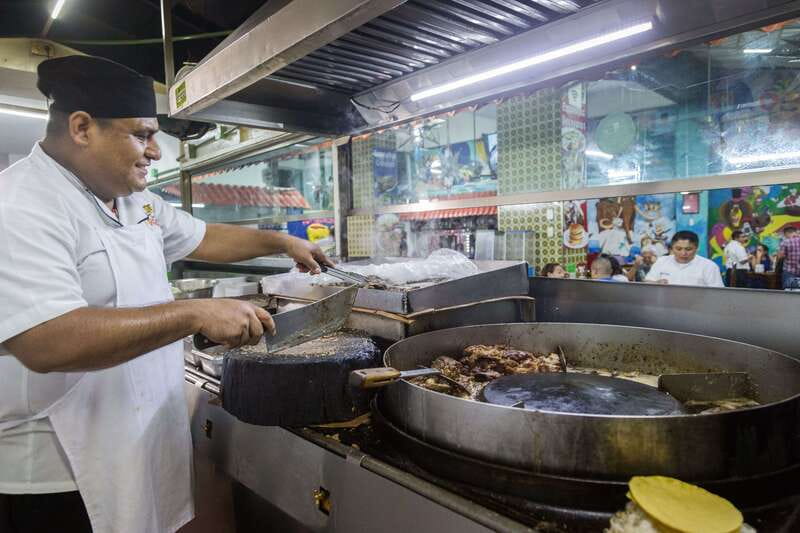 Cancún: Taco & Local Beer Tasting Tour with transportation - Should you book the Cancún Taco & Local Beer Tasting Tour?
