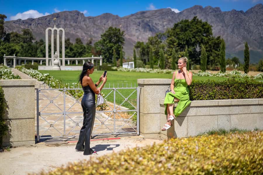 Cape Town: Full-Day Wine Tasting Tour with Wine Tram - The Return Drive and Mandela’s Prison Photo Stop