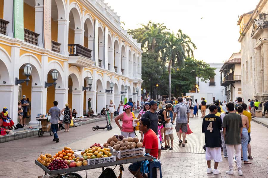Cartagena: Guided Street Food Tour with Tastings - Walking the Walled City and Getsemaní by Food Stops