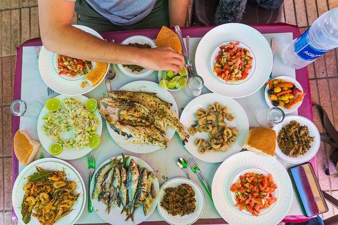 Casablanca Food Tour - Boulevard Mohamed V: fresh juice and French Art Deco vibes
