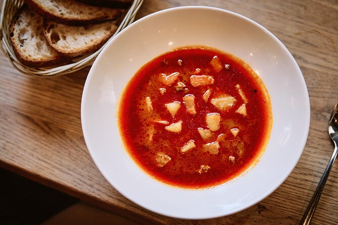 Central Budapest Food Walking Tour with Drinks Included - The tasting menu you’re likely to eat (and how the drinks fit in)