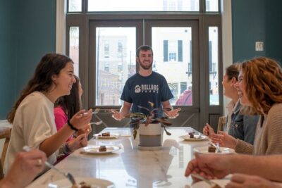 Charleston's Savor the Flavors of Upper King Street Walking Food Tour - Upper King Street tastings: what you’re likely to eat