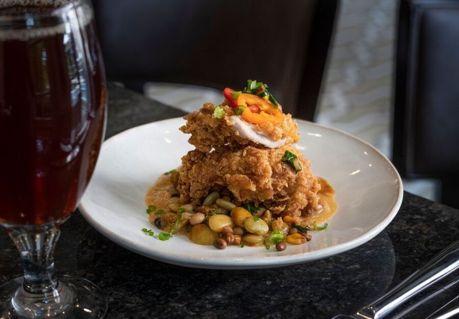 Charleston: Small Group Food Tour – Savor the Flavors - The classic Charleston tastings: grits, collard greens, and Lowcountry comfort