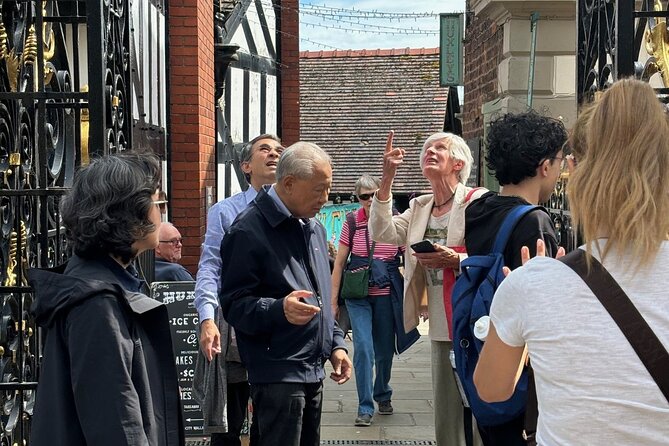 Chester Food Tour: Unique Food With Drinks & Sightseeing - The Bear and Billet pub with a blue plaque stop, plus real British comfort food