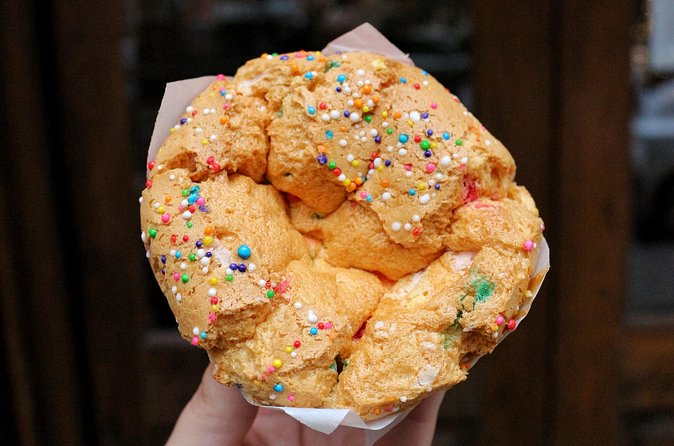 Chinatown and Little Italy Food Tour | Tasty Tours NYC - Stop 5: Spongies Cafe sponge cake plus homemade sweet Thai tea