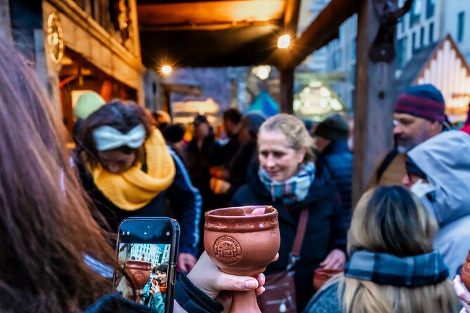 Christmas Markets Food Tour in Munich - Stop 1: Radius Tours and Your First Bavarian Bites