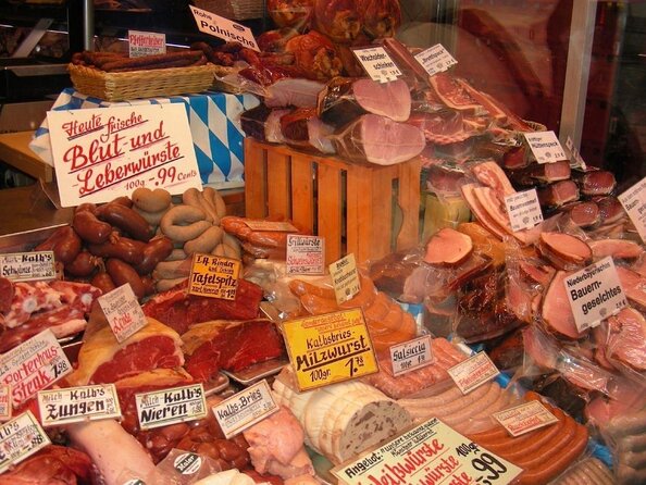 Classic Bites and Culinary Trends Neighborhood Food Tour in Berlin - Key tour highlights at a glance