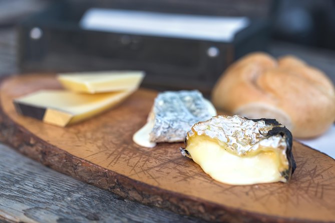 Classic Food Tour of Vienna - Your guide: chef-style food talk, humor, and real opinions