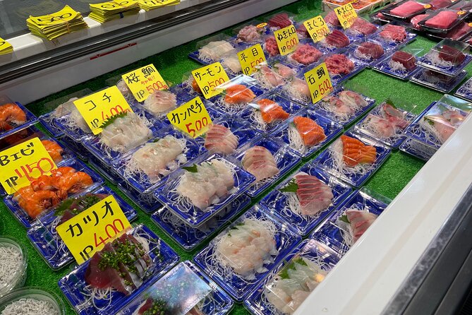 Classic Tsukiji Food Tour - Breakfast at a Local Eatery: The Specialty Seafood Meal Included